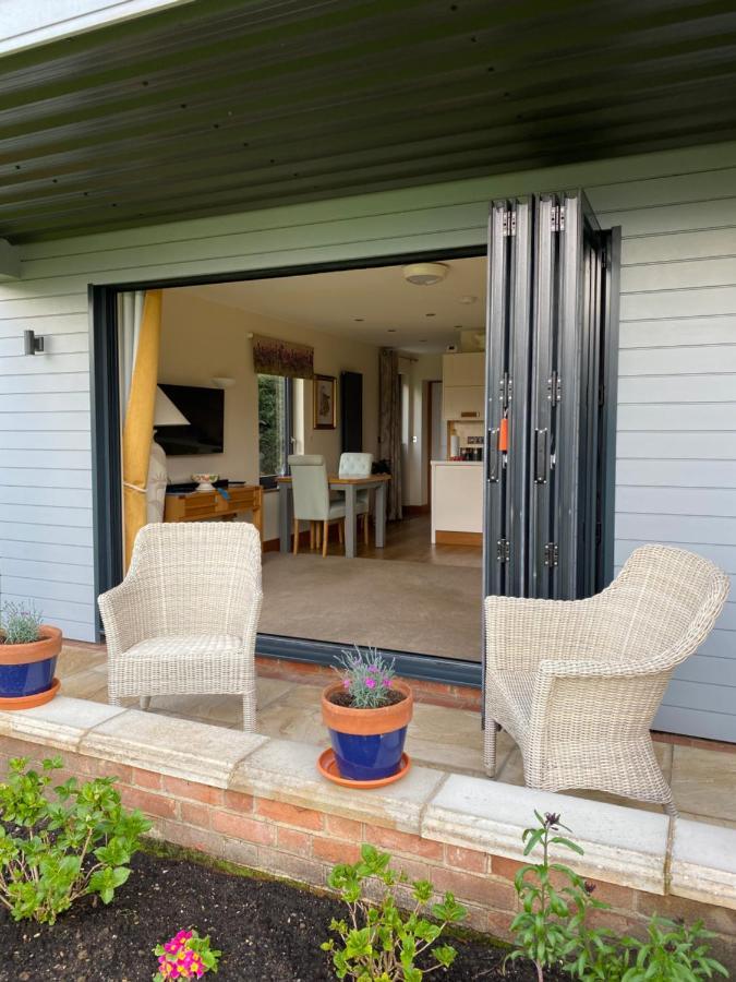 Otters End, Near Wroxham Appartement Dilham Buitenkant foto